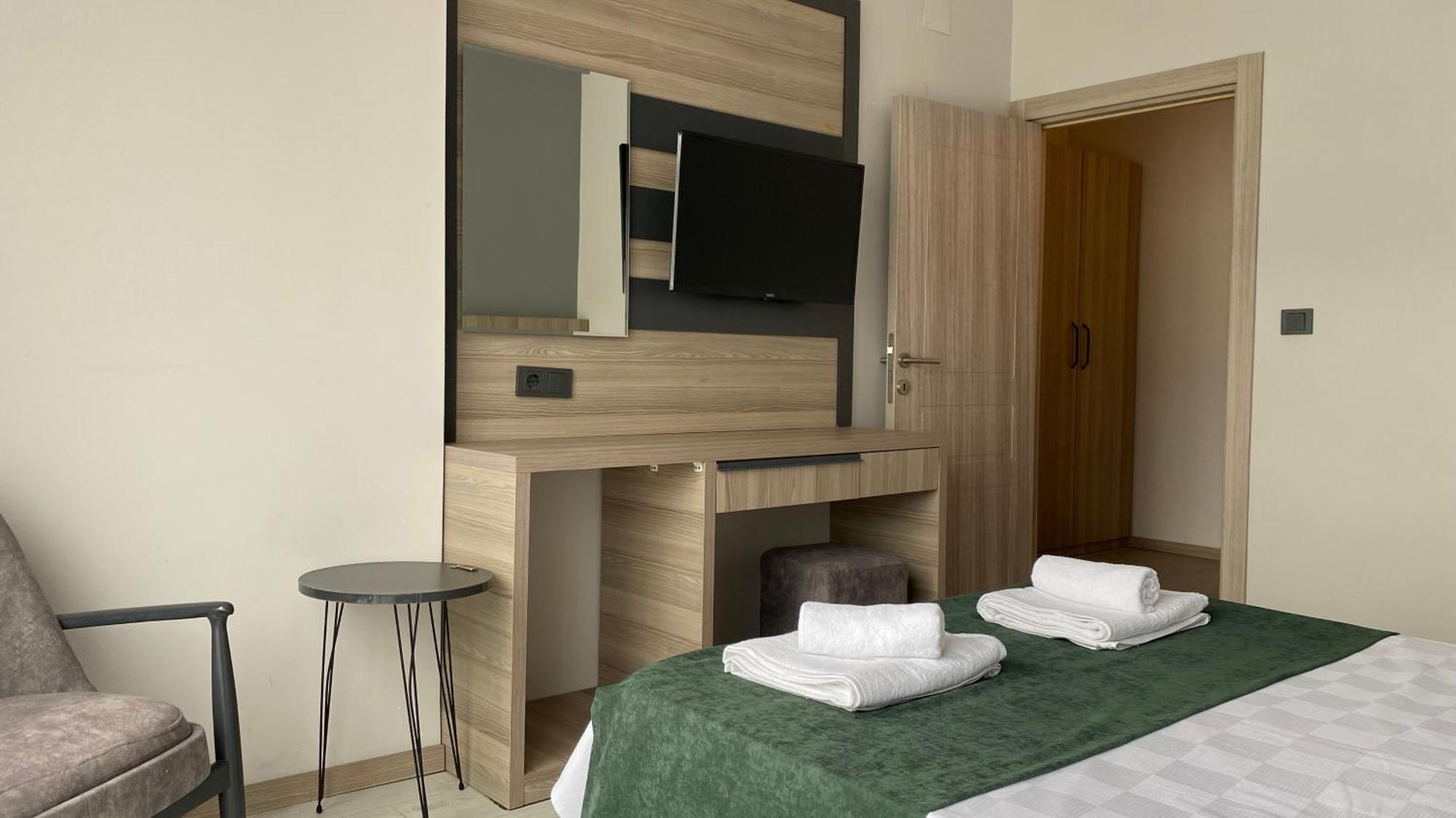 Medos Beach Hotel คูซาดาซี ภายนอก รูปภาพ