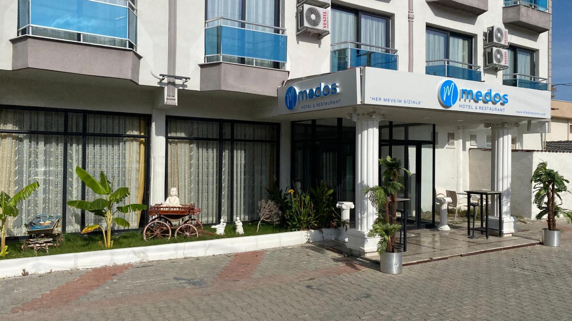 Medos Beach Hotel คูซาดาซี ภายนอก รูปภาพ
